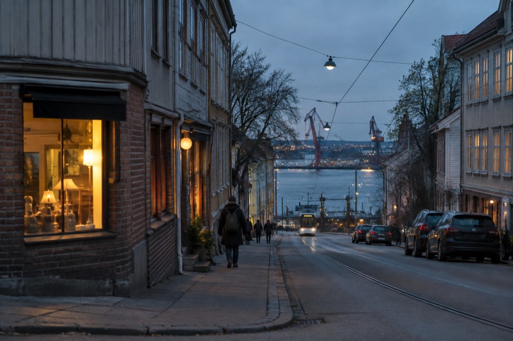 Wooden houses and shops in Majorna on the walk toward the river mouth